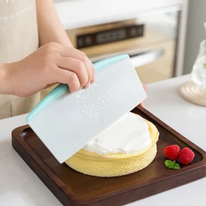 Pastry Cutter Plastic Cake Spatulas Dough Scraper Baking Tools